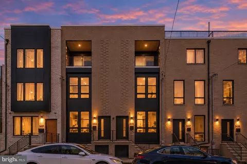 1433 S 8th St, Philadelphia, PA 19147