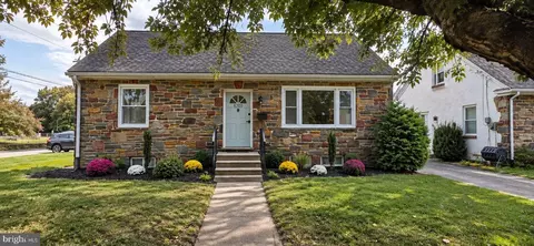 6700 Pechin St, Philadelphia, PA 19128