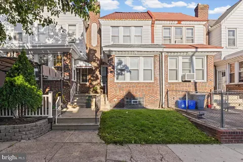 5936 Reach St, Philadelphia, PA 19120