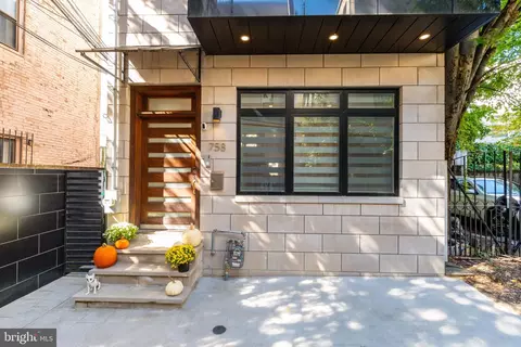 758 S Reese St, Philadelphia, PA 19147