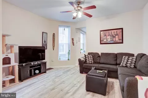 618 S 51st St, Philadelphia, PA 19143