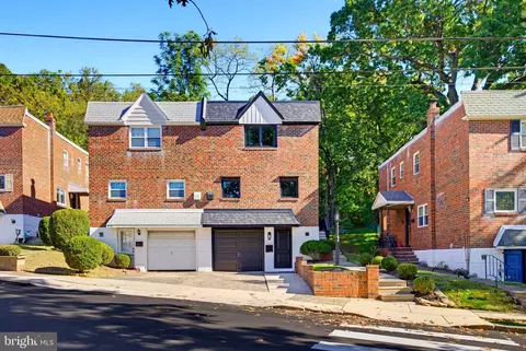 652 Hagner St, Philadelphia, PA 19128
