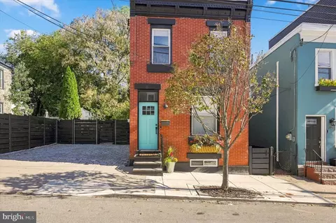 3584 Calumet St, Philadelphia, PA 19129