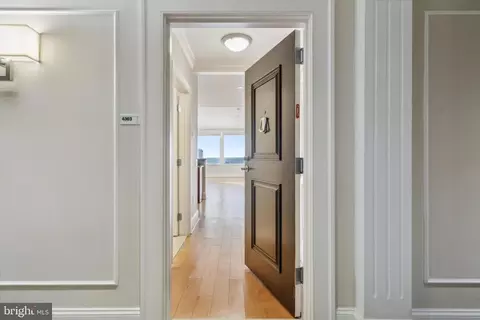 50 S 16th St #4303, Philadelphia, PA 19102