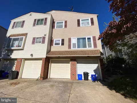 9242 Jamison Ave #B, Philadelphia, PA 19115