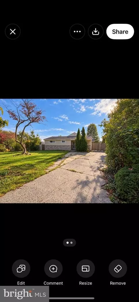 7412 Henry Ave, Philadelphia, PA 19128