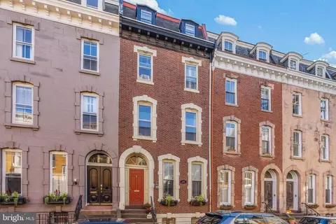2306 Spruce St #201, Philadelphia, PA 19103