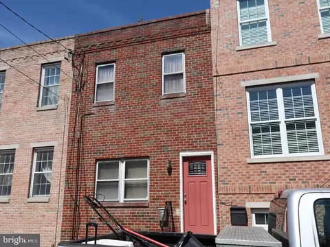 2011 Carpenter St, Philadelphia, PA 19146