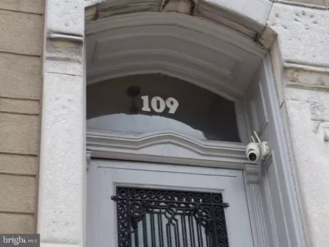 109 S 21st St #5, Philadelphia, PA 19103