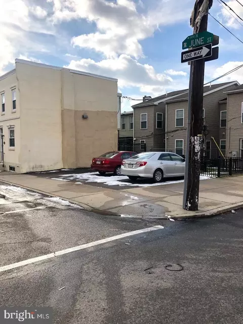 842 June St, Philadelphia, PA 19139