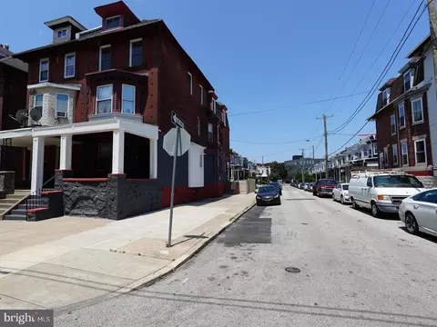 5013 00 Chester Ave, Philadelphia, PA 19143