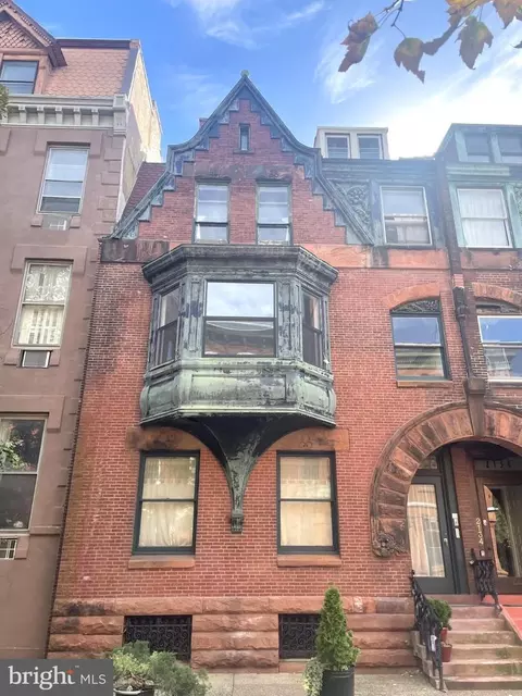 2132 Spruce St, Philadelphia, PA 19103