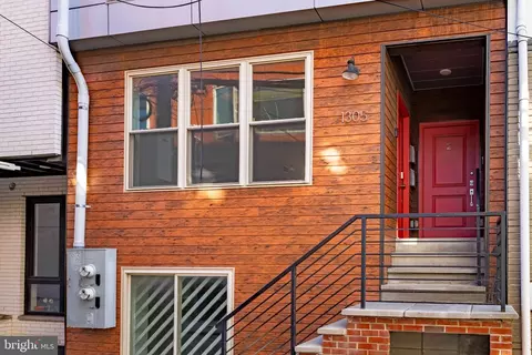 1305 N Hope St #A, Philadelphia, PA 19122