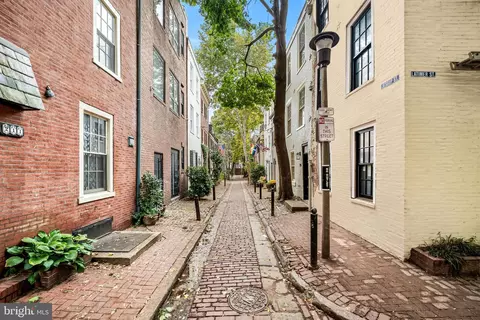 214 S Jessup St, Philadelphia, PA 19107