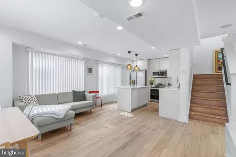 1325 N 17th #A, Philadelphia, PA 19121