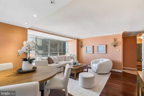 226 W Rittenhouse Sq #1901, Philadelphia, PA 19103