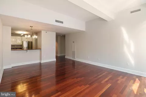 1500 Chestnut St #19C, Philadelphia, PA 19102