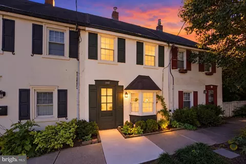 148 E Hartwell Ln, Philadelphia, PA 19118