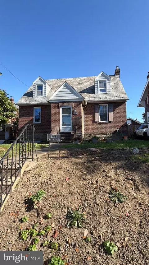 1229 Wellington St, Philadelphia, PA 19111