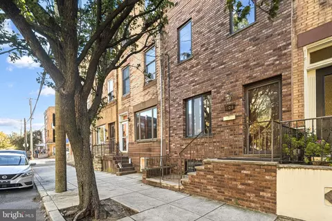 1108 Jackson St, Philadelphia, PA 19148