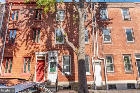 331 Manton St, Philadelphia, PA 19147