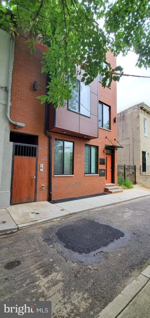 4219 21 Filbert St, Philadelphia, PA 19104