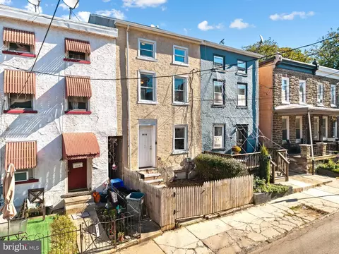 4517 Mitchell St, Philadelphia, PA 19128