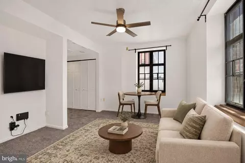 1601 Spring Garden St #501, Philadelphia, PA 19130