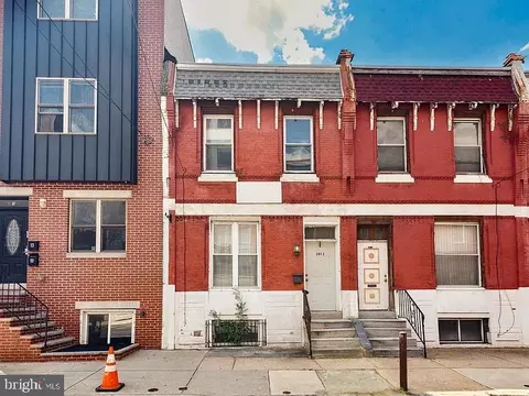 2012 N Carlisle St, Philadelphia, PA 19121
