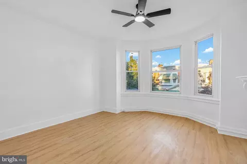 1332 N Alden St, Philadelphia, PA 19131