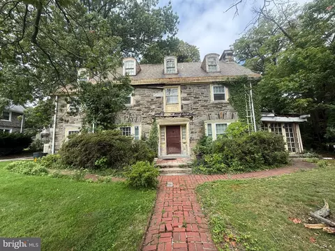 2200 N 02 N 52 St, Philadelphia, PA 19131