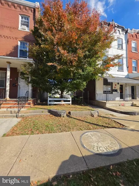 725 N 40th St, Philadelphia, PA 19104