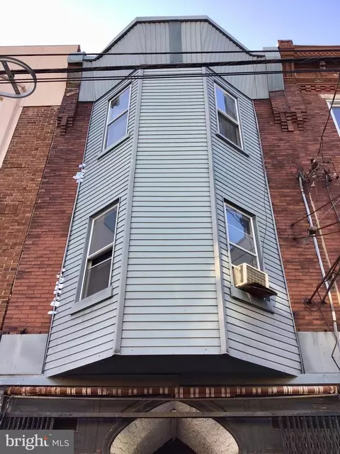 2136 S 7th St, Philadelphia, PA 19148