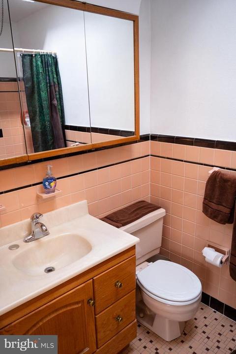 9104 Woodenbridge Rd Philadelphia Pa 19136 Mls Paph908760 Movoto Com