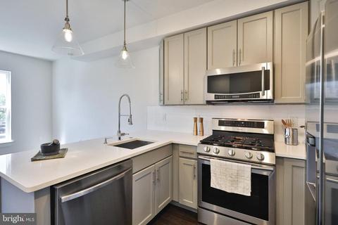 1129 Germantown Ave #2B, Philadelphia, PA 19123