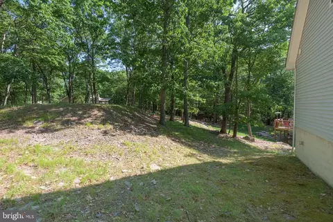 163 Lakeview Dr, Dingmans Ferry, PA 18328 photo 5