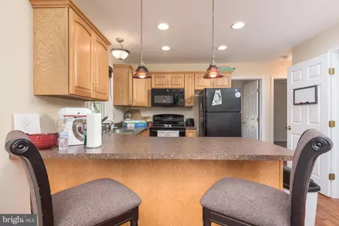 163 Lakeview Dr, Dingmans Ferry, PA 18328 photo 13