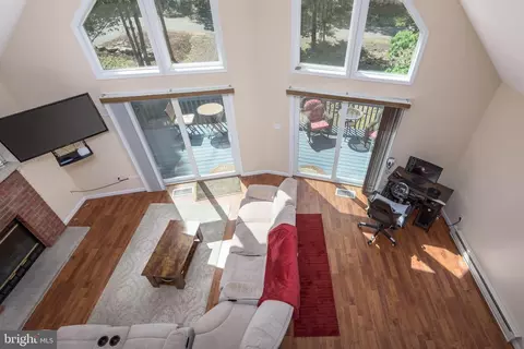 163 Lakeview Dr, Dingmans Ferry, PA 18328 photo 20