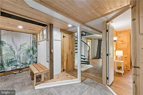 Entry Way - 108 Circle Ct, Lehman, PA 18324 photo 1 of 5