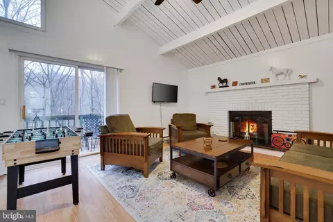 5814 Decker Rd, Bushkill, PA 18324 photo 8
