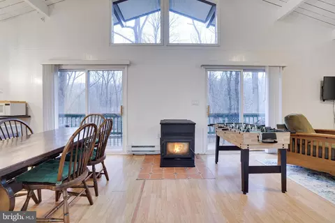 5814 Decker Rd, Bushkill, PA 18324 photo 10