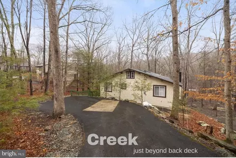 5814 Decker Rd, Bushkill, PA 18324 photo 3