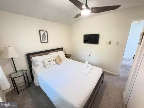 1026 Hampstead Rd, Bushkill, PA 18324 photo 25