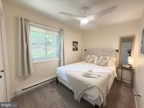 1026 Hampstead Rd, Bushkill, PA 18324 photo 23
