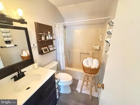1026 Hampstead Rd, Bushkill, PA 18324 photo 28