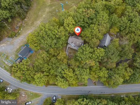 1026 Hampstead Rd, Bushkill, PA 18324 photo 7