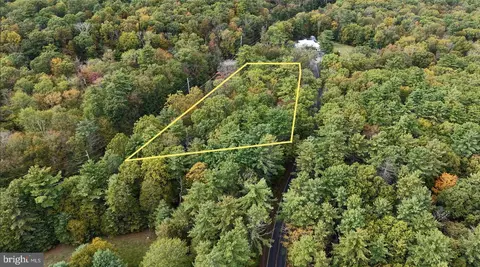 00 Park Rd, Dingmans Ferry, PA 18328 photo 2