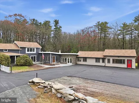 1122 Pa-739, Milford, PA 18337