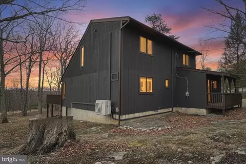 Undisclosed, Bushkill, PA 18324