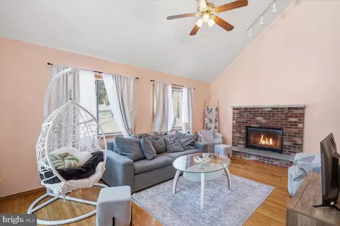 186 Pocono Blvd, Bushkill, PA 18324 photo 9